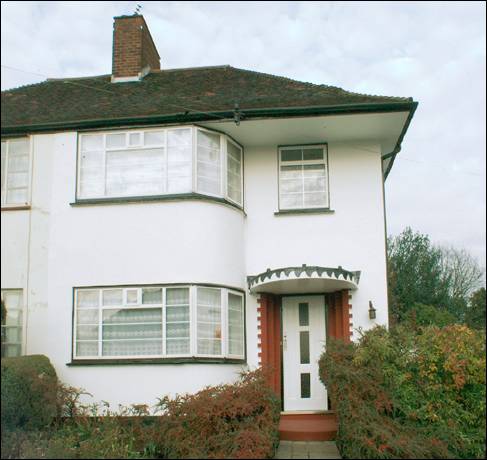 06 Howard Walk